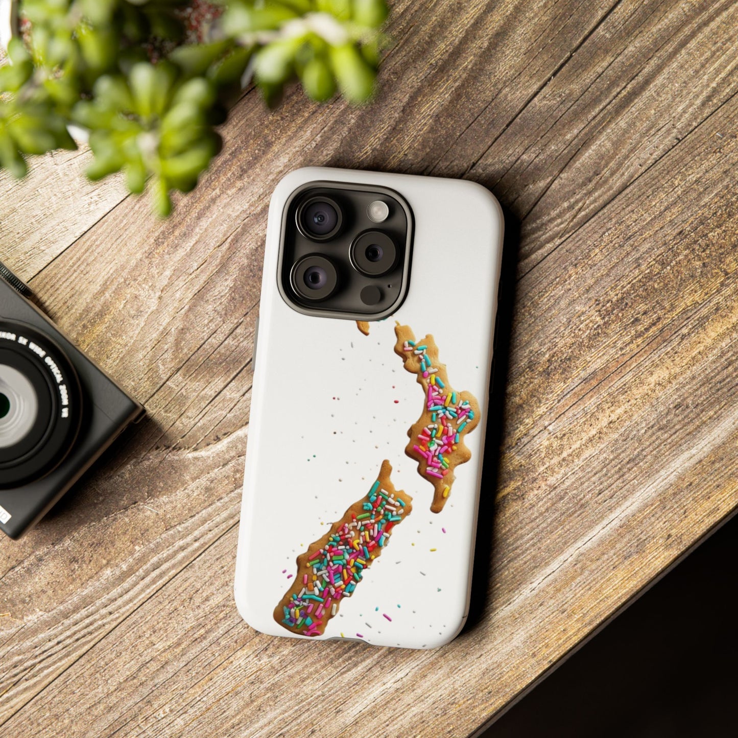 "Bite-Sized New Zealand" Mobile Phone Case