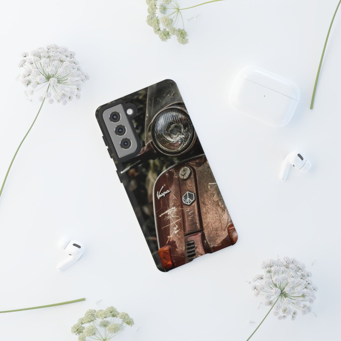 "Vespa. Old Soul, Full Tank" Mobile Phone Case
