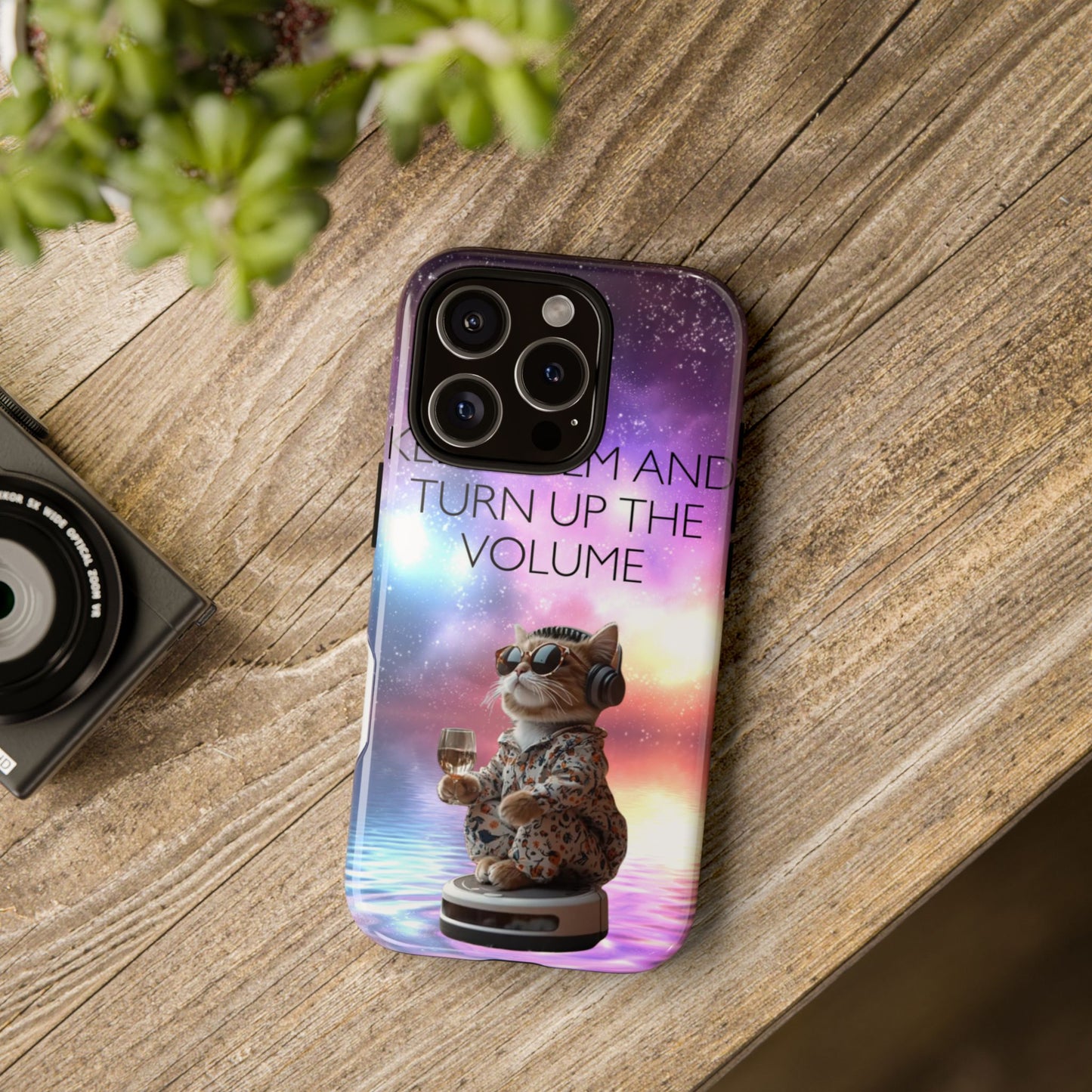 "Keep calm and turn up the Volume" Mobile Phone Case (mix)