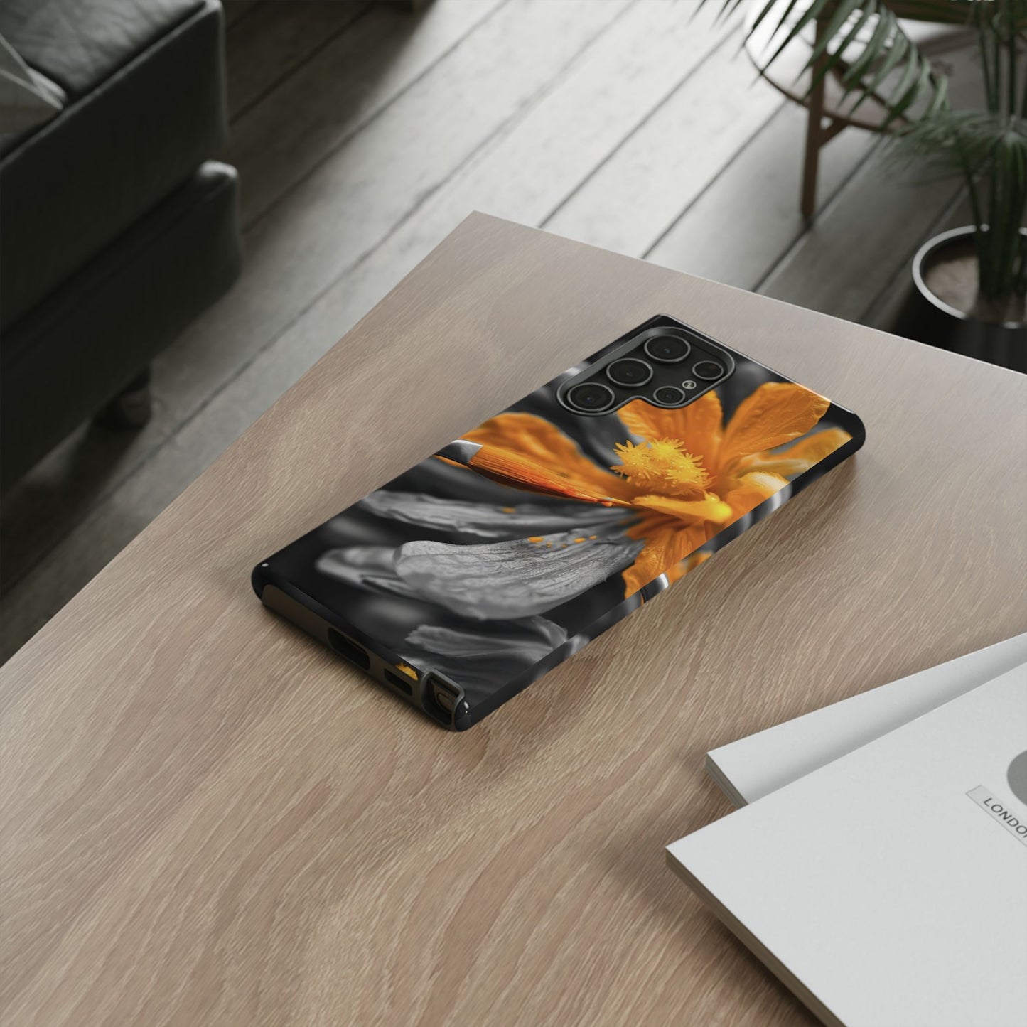 "A stroke of Bloom" Mobile Phone Case