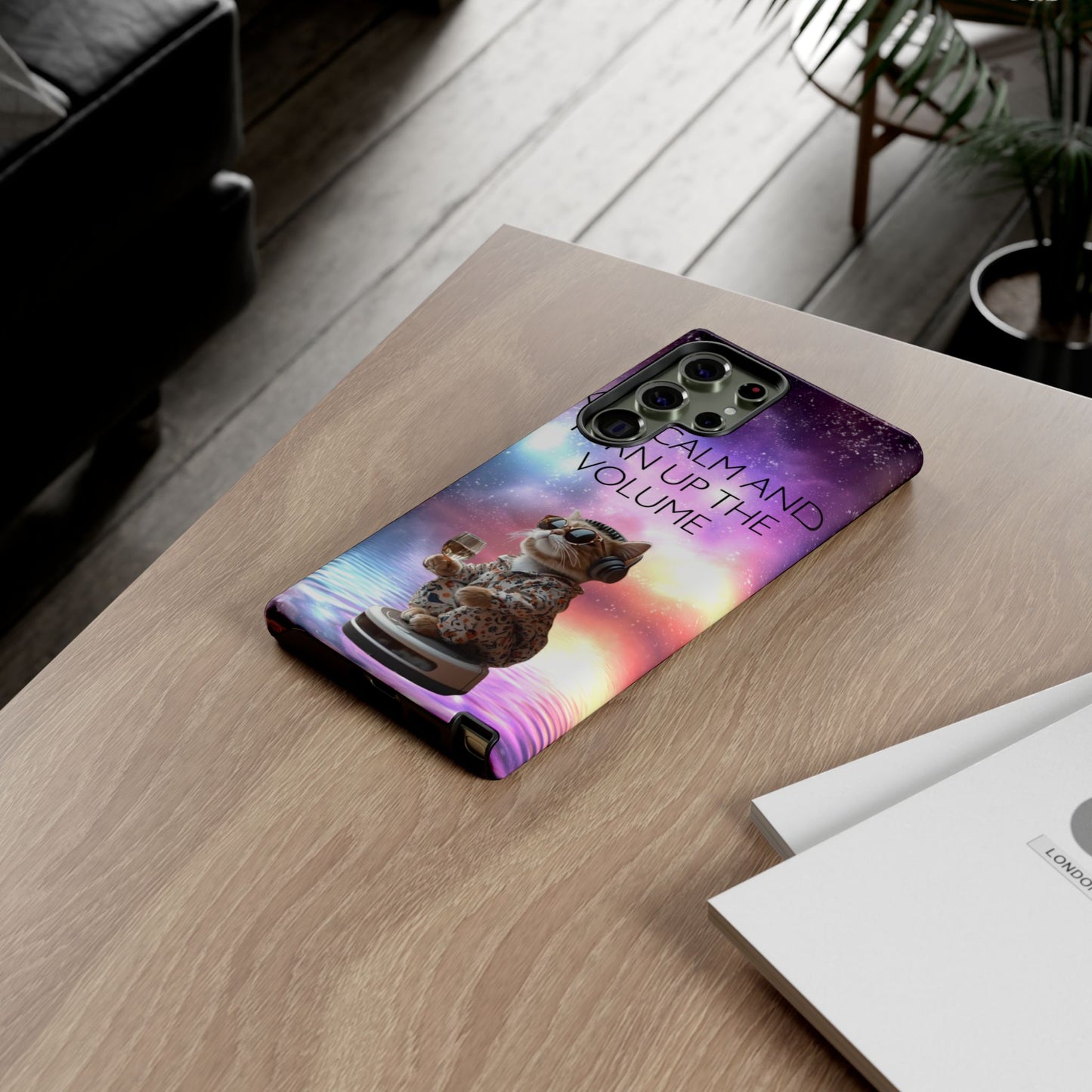 "Keep calm and turn up the Volume" Mobile Phone Case (mix)