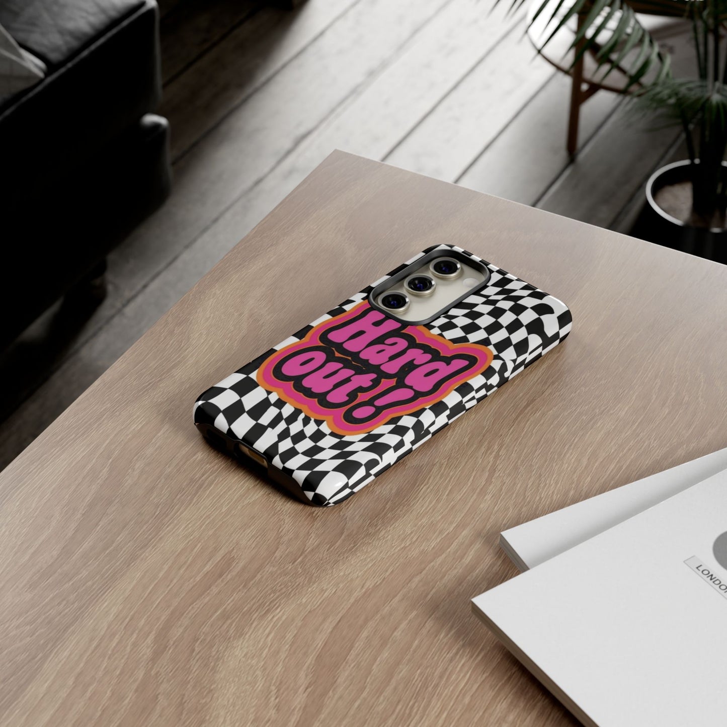 "Hard Out" Mobile Phone Case (pink)