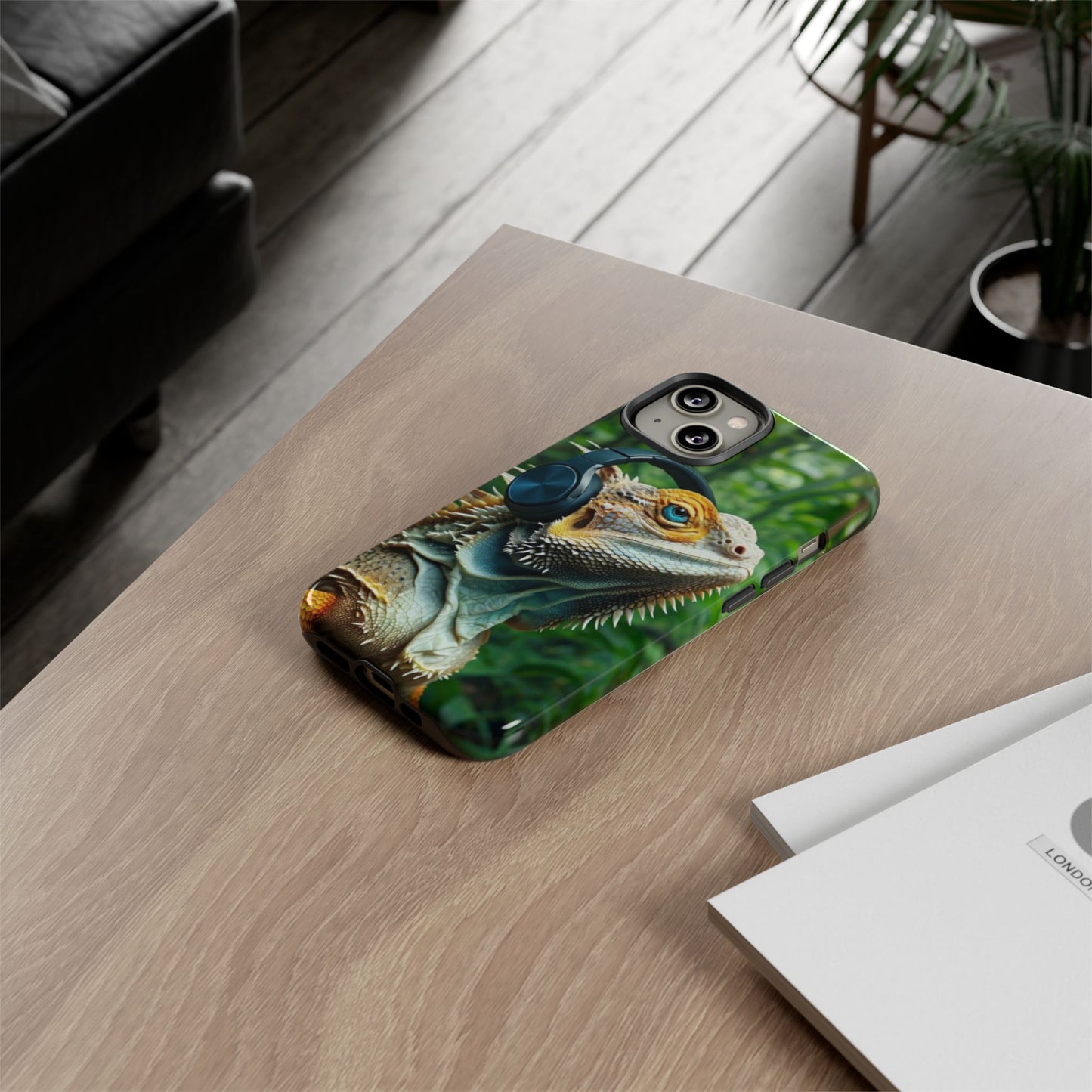 "Bearded Dragon - Jungle Beats" Mobile Phone Case
