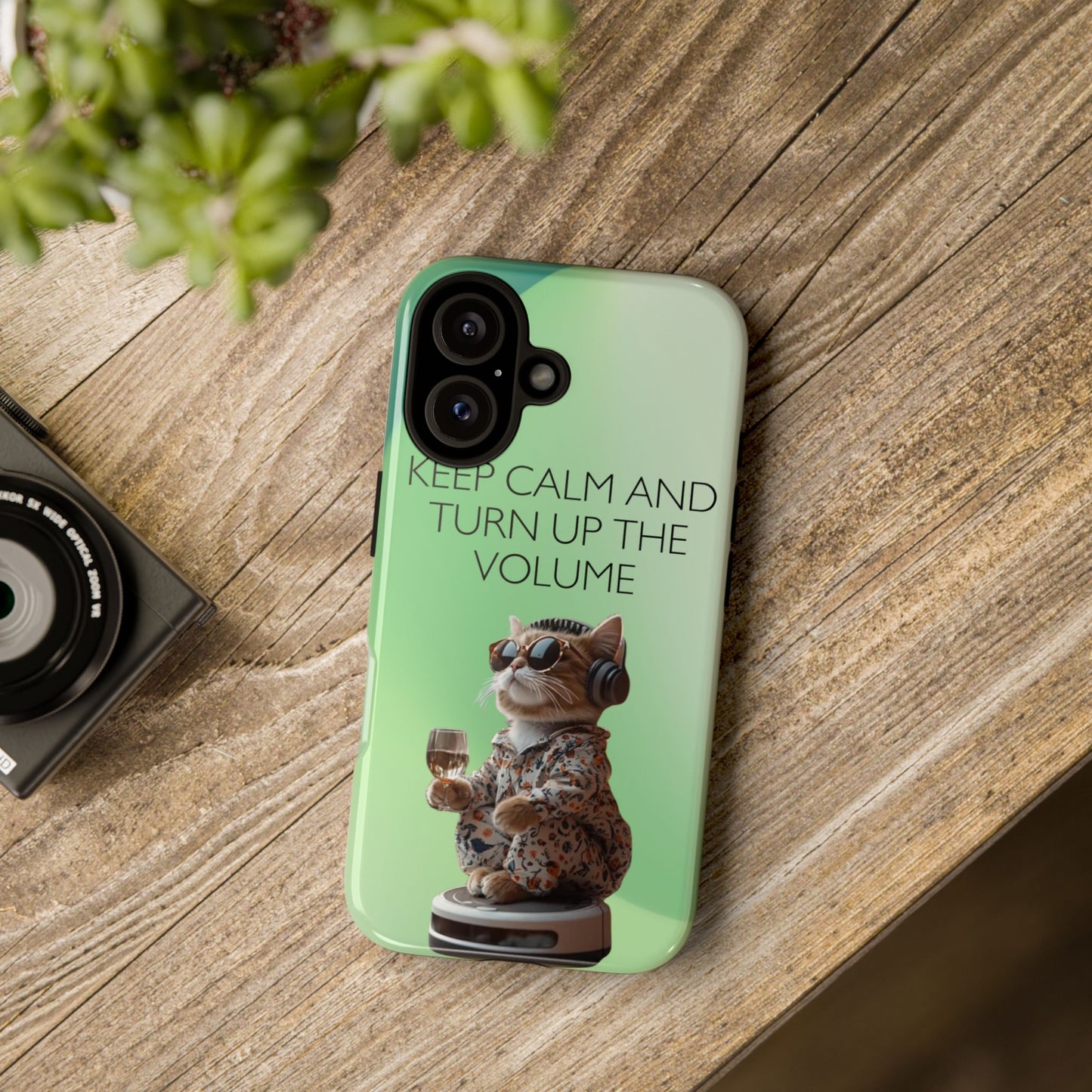 "Keep calm and turn up the volume" Mobile Phone Case (green)