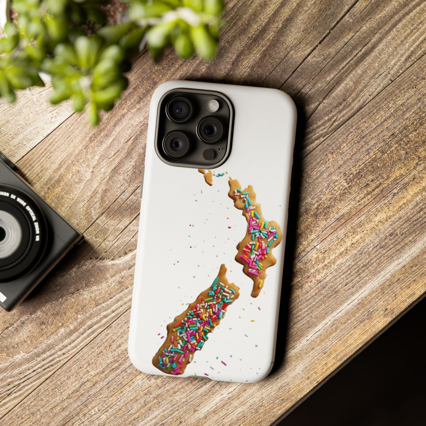 "Bite-Sized New Zealand" Mobile Phone Case