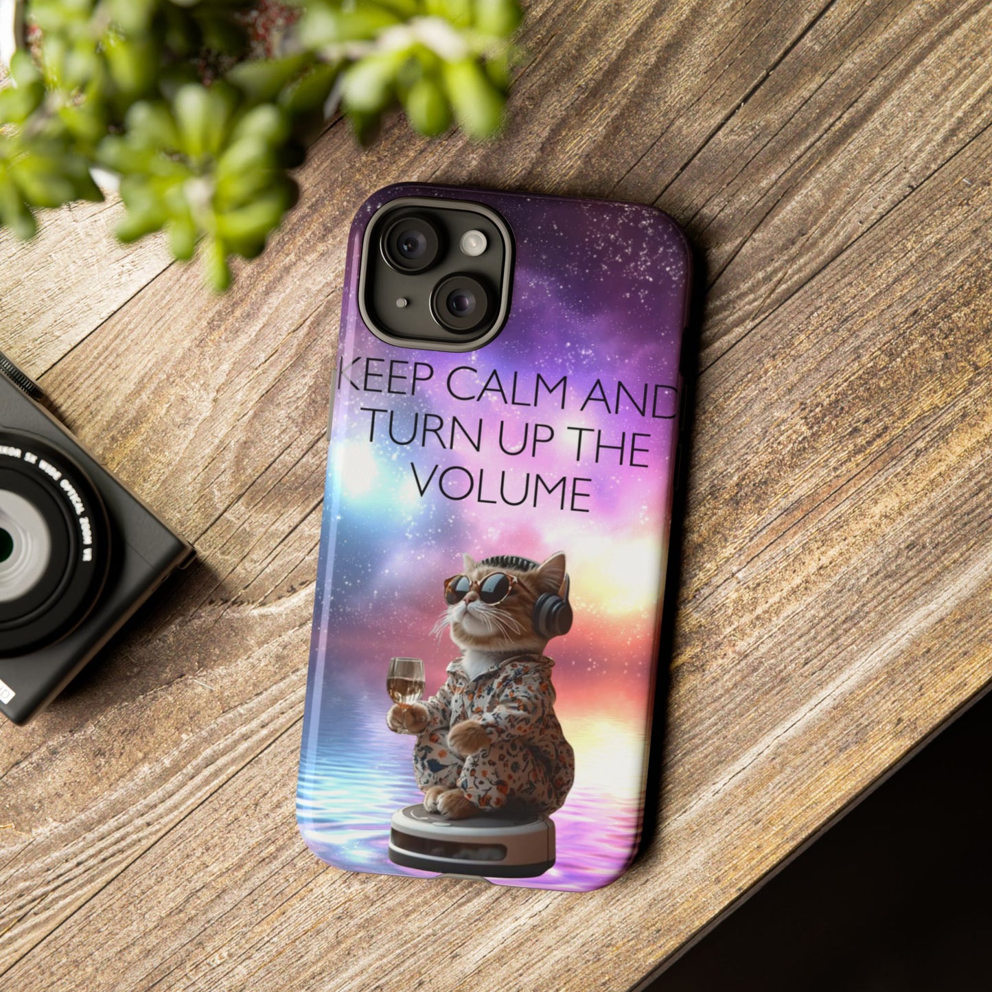 "Keep calm and turn up the Volume" Mobile Phone Case (mix)