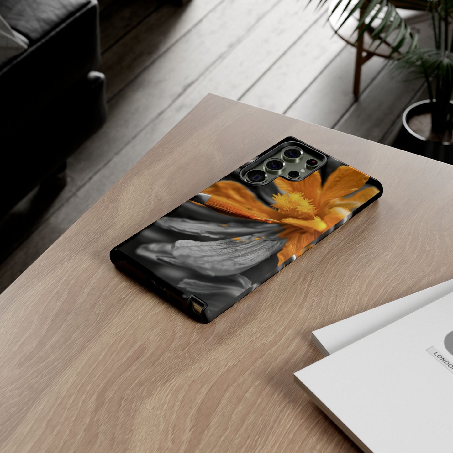 "A stroke of Bloom" Mobile Phone Case