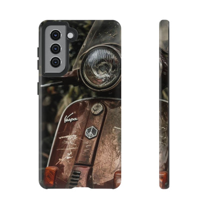 "Vespa. Old Soul, Full Tank" Mobile Phone Case