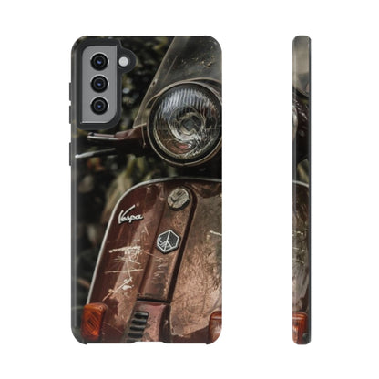 "Vespa. Old Soul, Full Tank" Mobile Phone Case