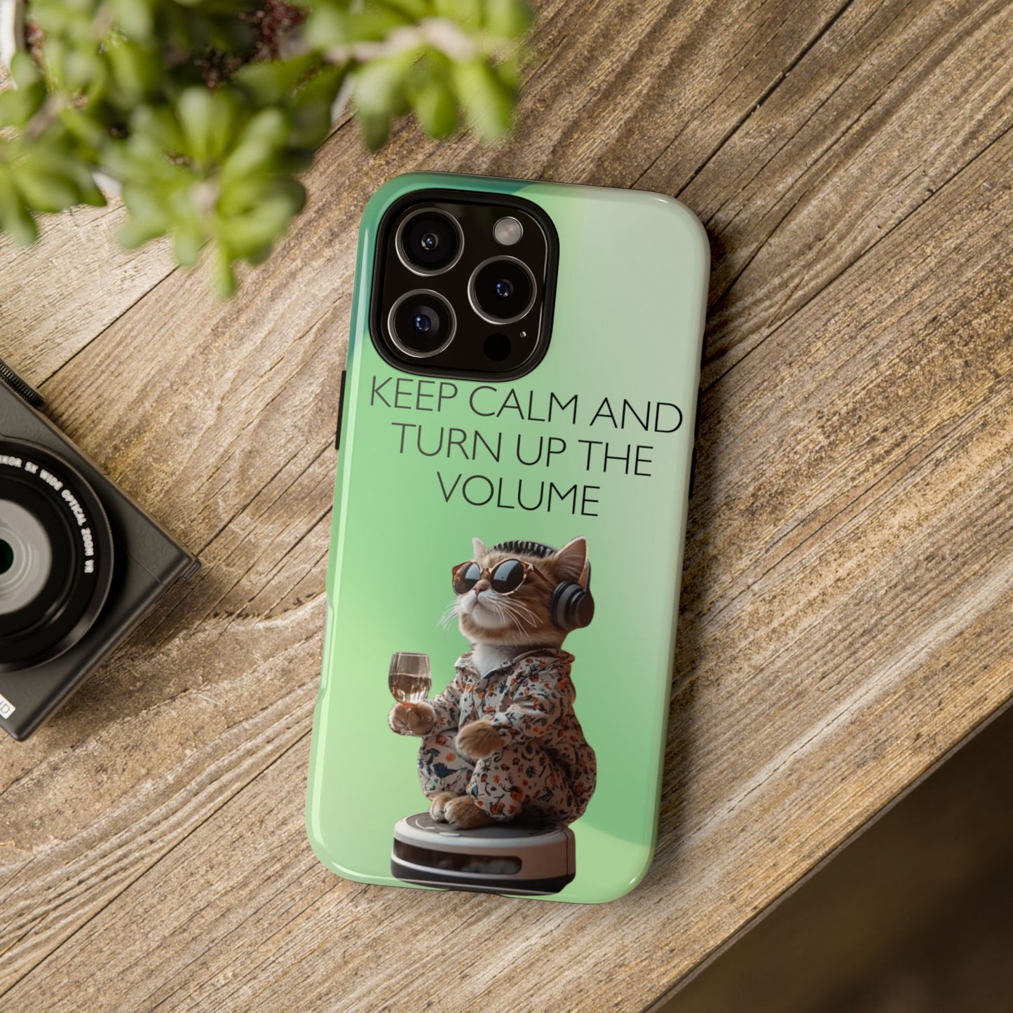 "Keep calm and turn up the volume" Mobile Phone Case (green)