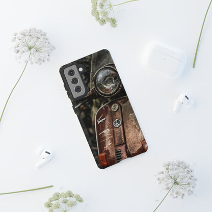 "Vespa. Old Soul, Full Tank" Mobile Phone Case