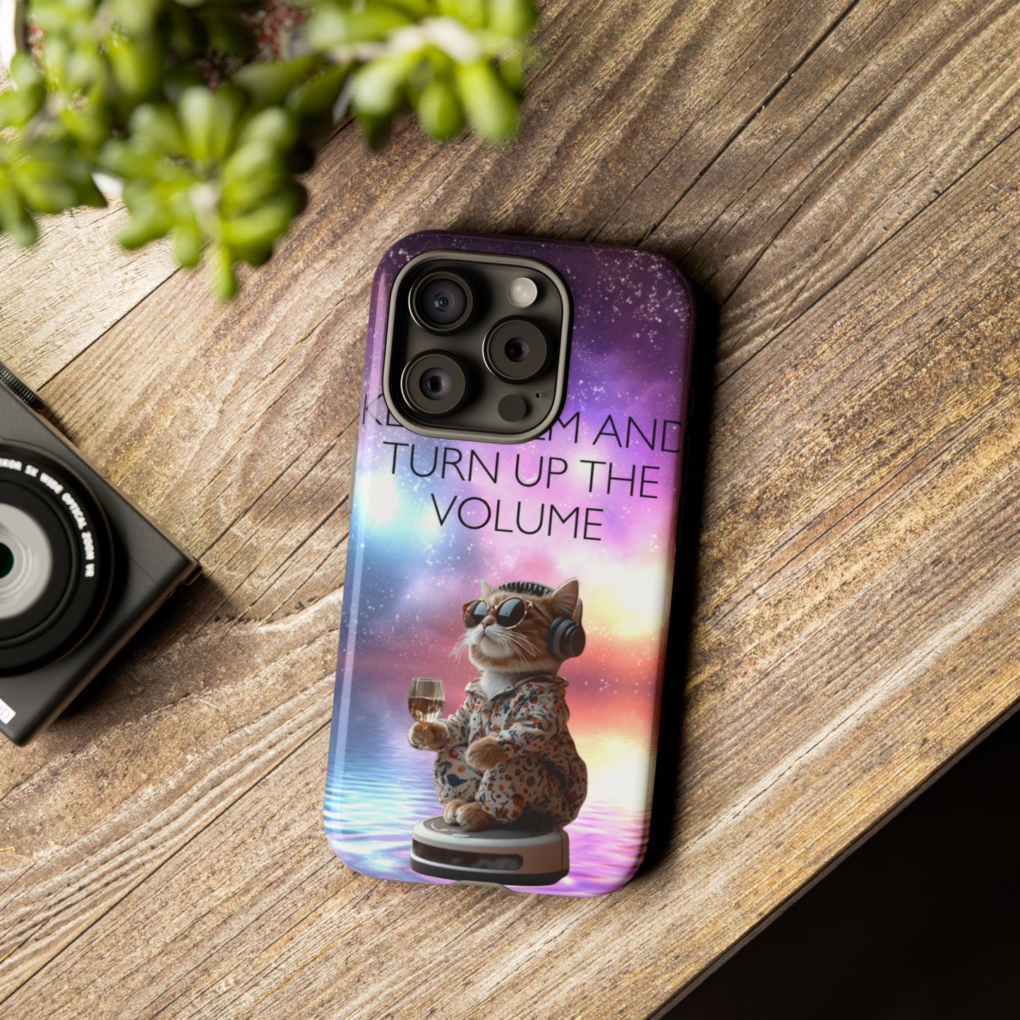 "Keep calm and turn up the Volume" Mobile Phone Case (mix)
