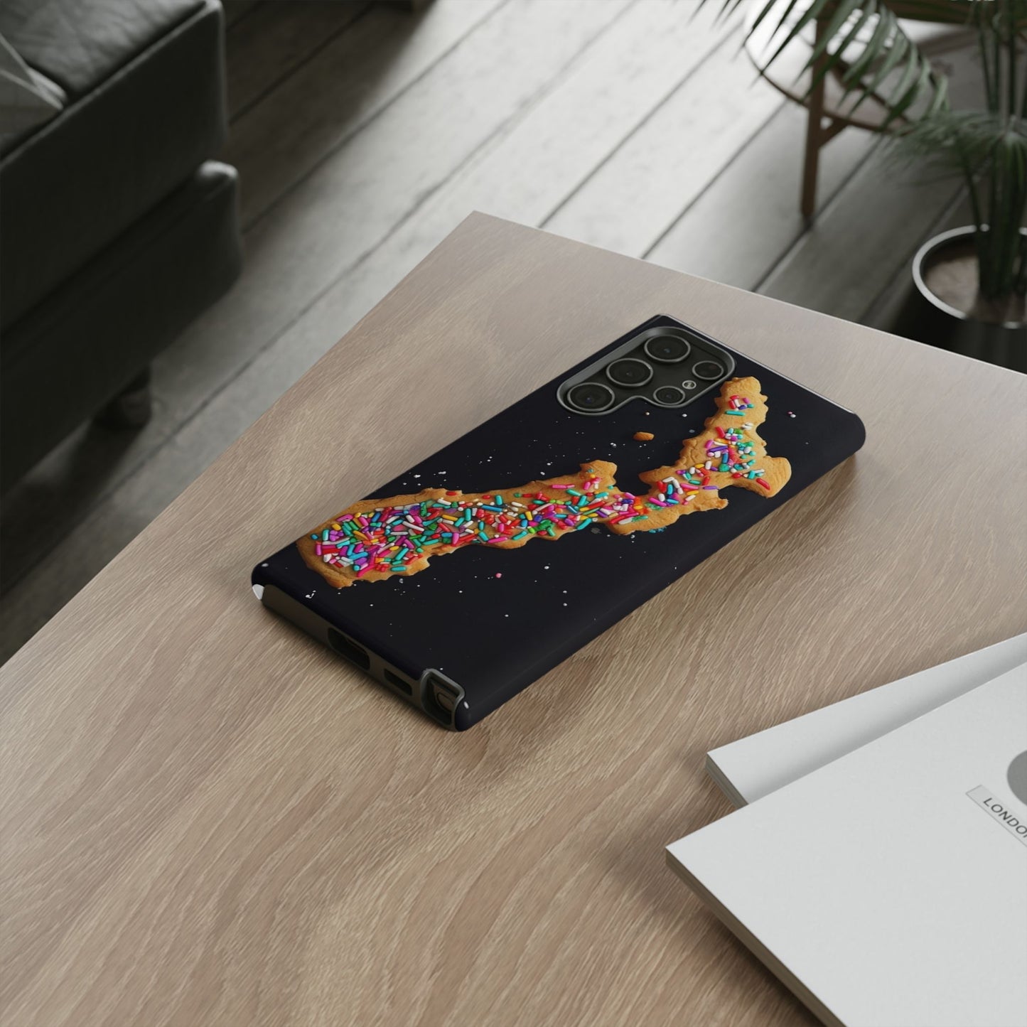 "Home has never looked so Sweet" Mobile Phone Case