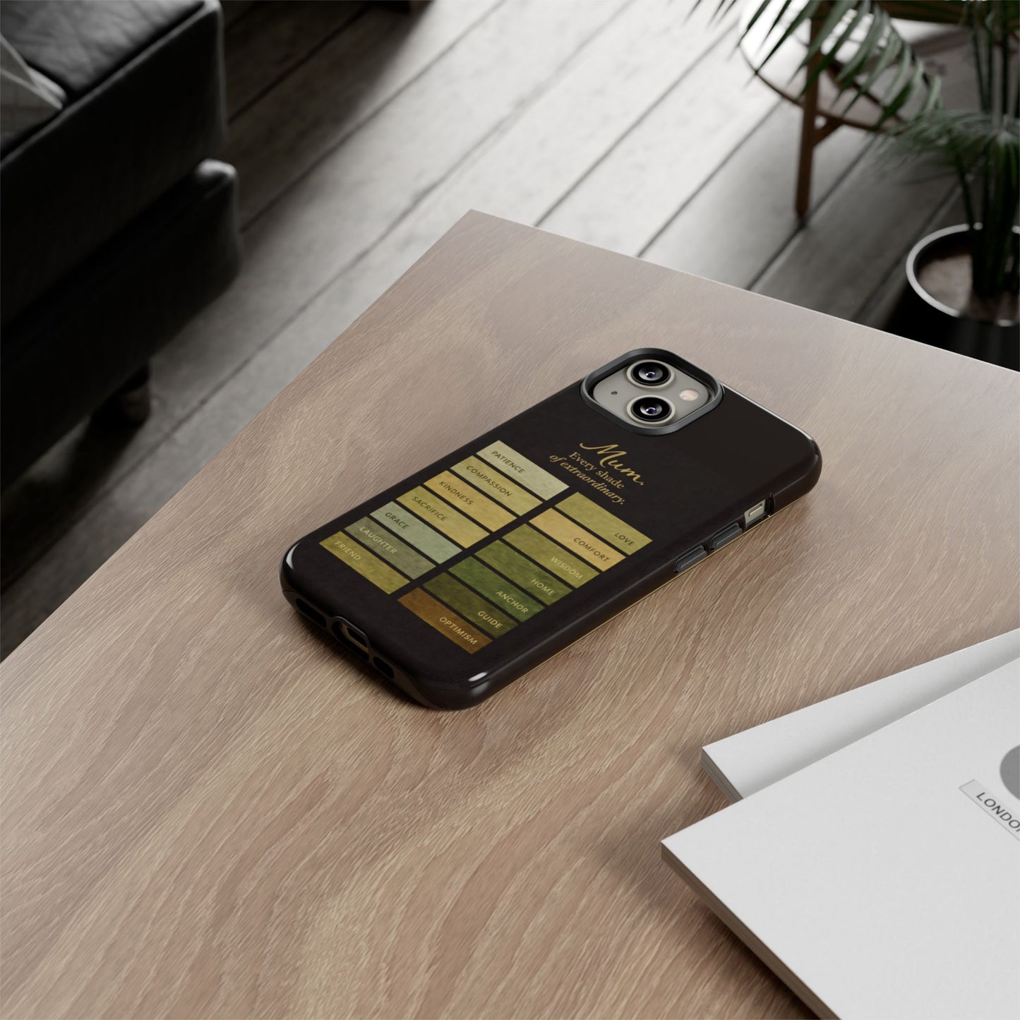 "Every Shade of Extraordinary" Mobile Phone Case (green)