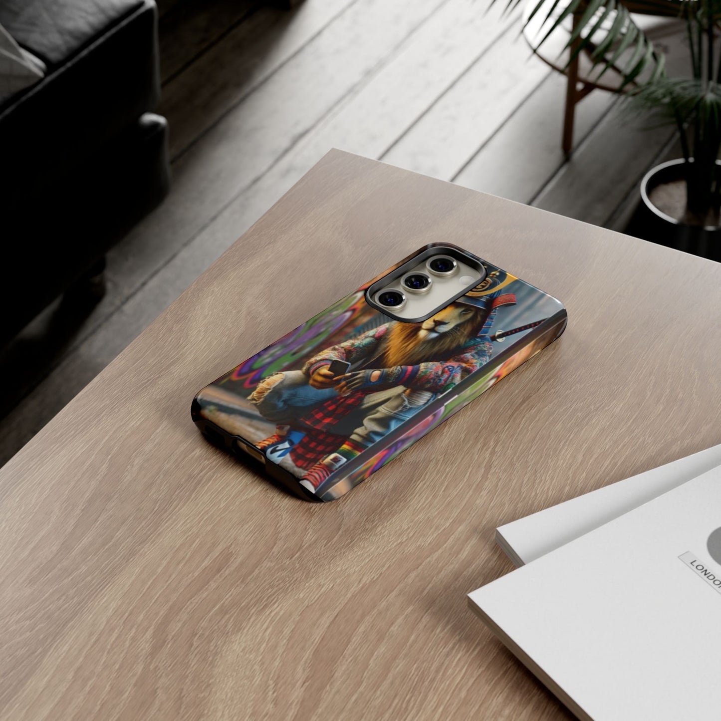 "King of the Concrete Jungle" Mobile Phone Case