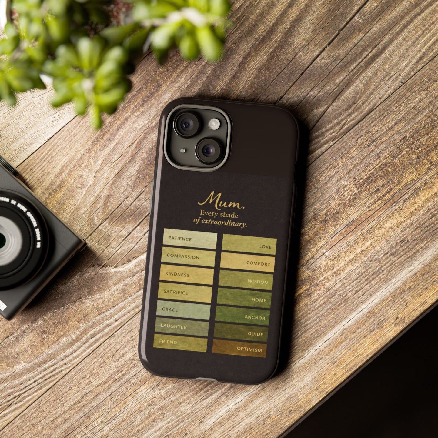 "Every Shade of Extraordinary" Mobile Phone Case (green)