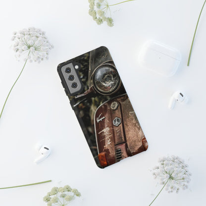 "Vespa. Old Soul, Full Tank" Mobile Phone Case