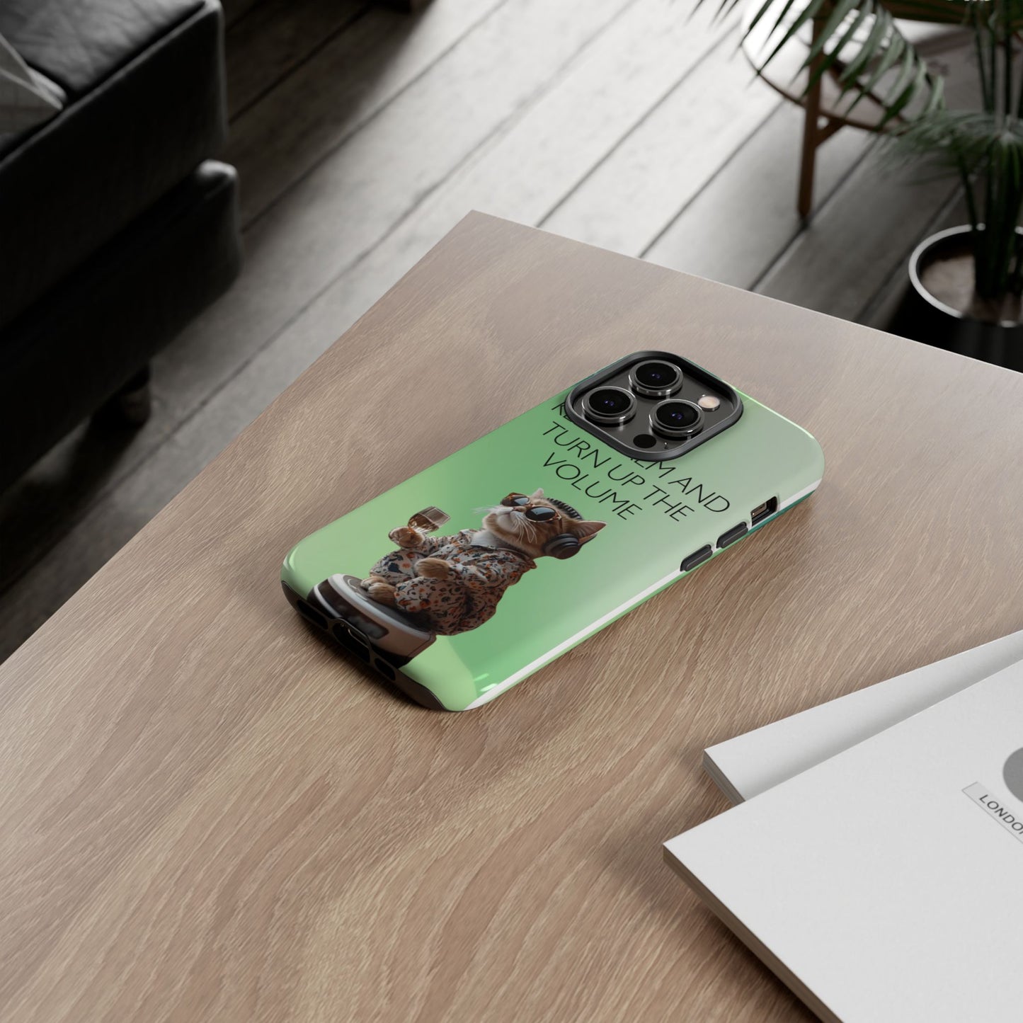 "Keep calm and turn up the volume" Mobile Phone Case (green)