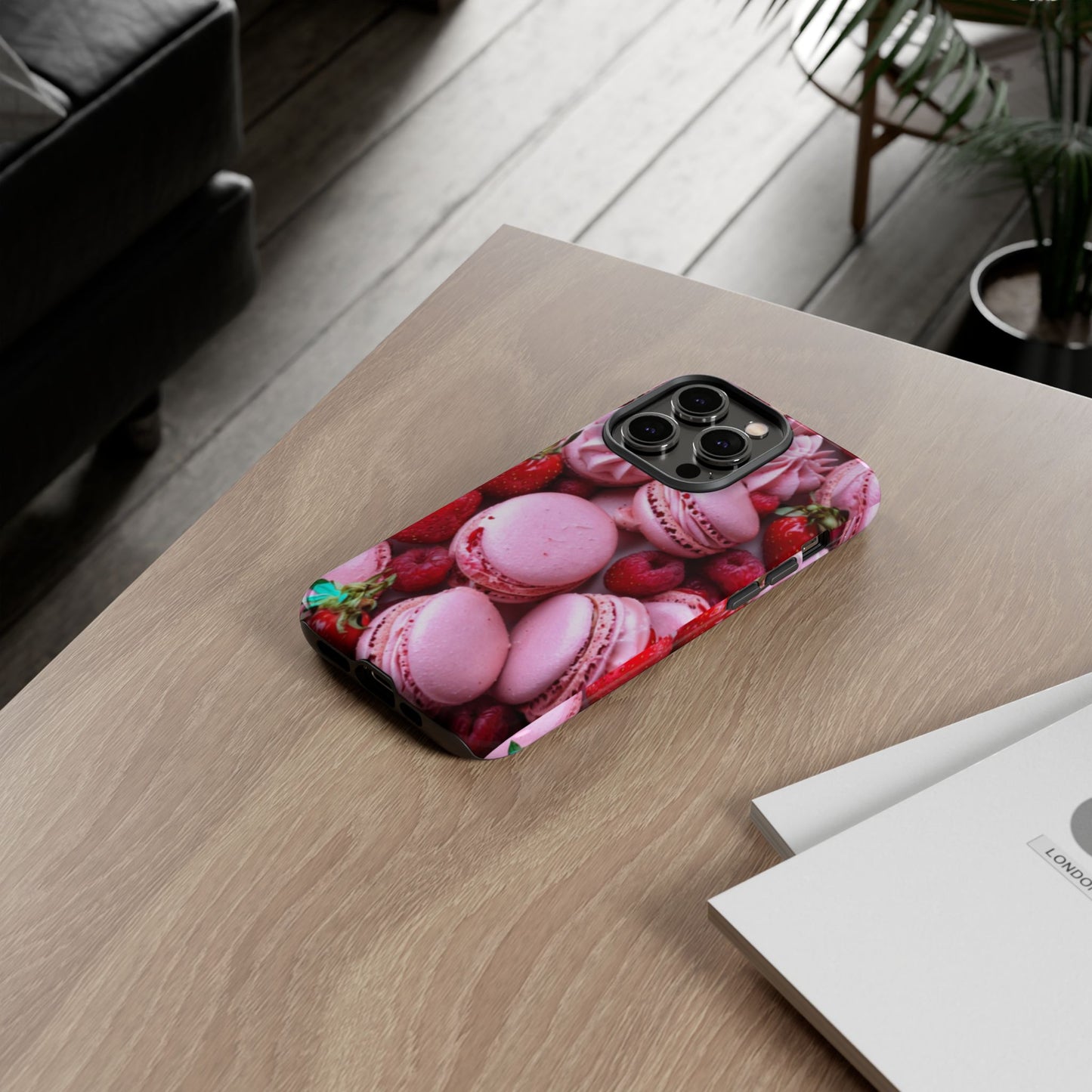 "Strawberry Affair" Mobile Phone Case