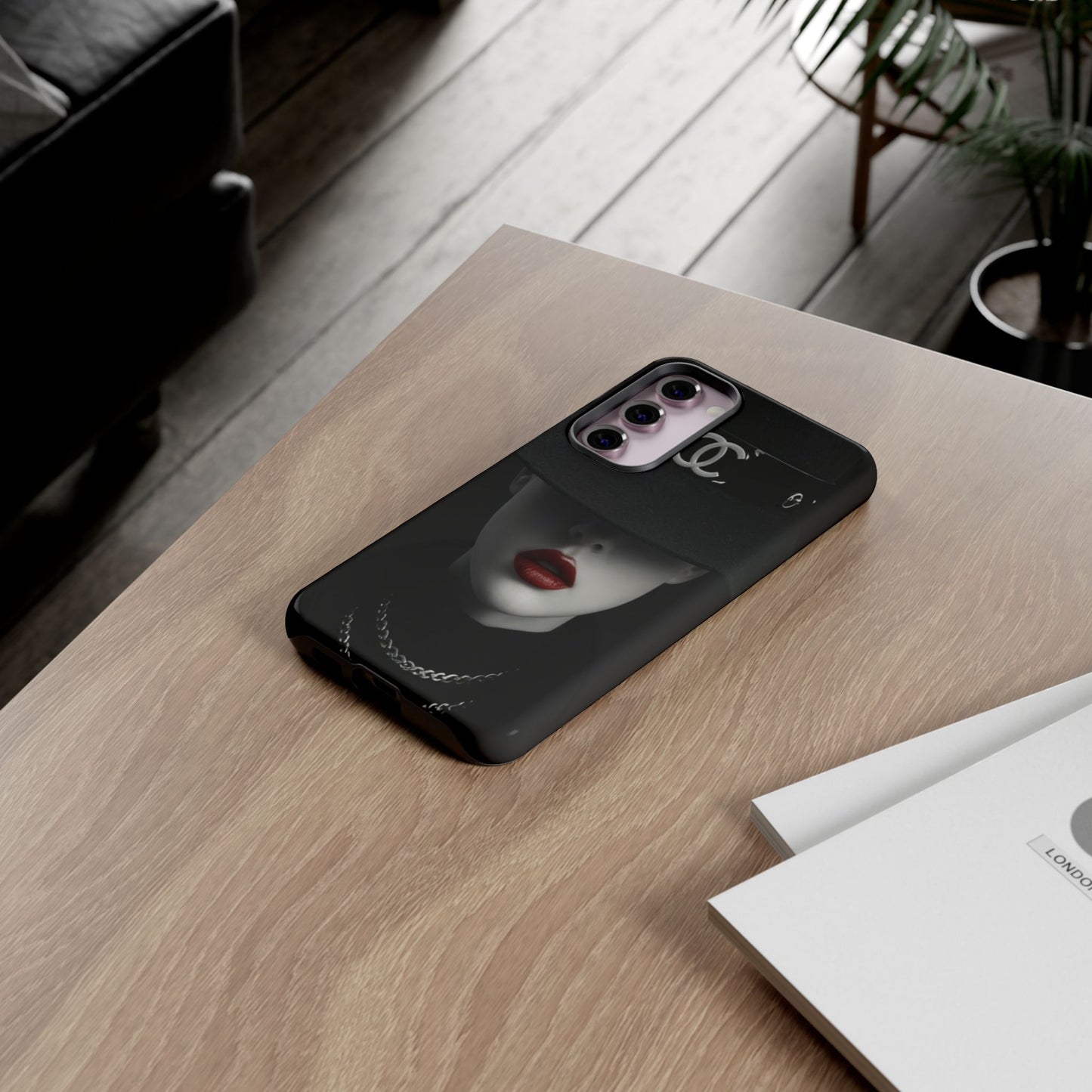 "Whisper of Her" Mobile Phone Case