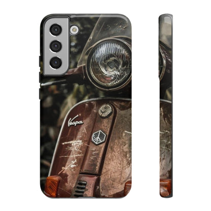 "Vespa. Old Soul, Full Tank" Mobile Phone Case