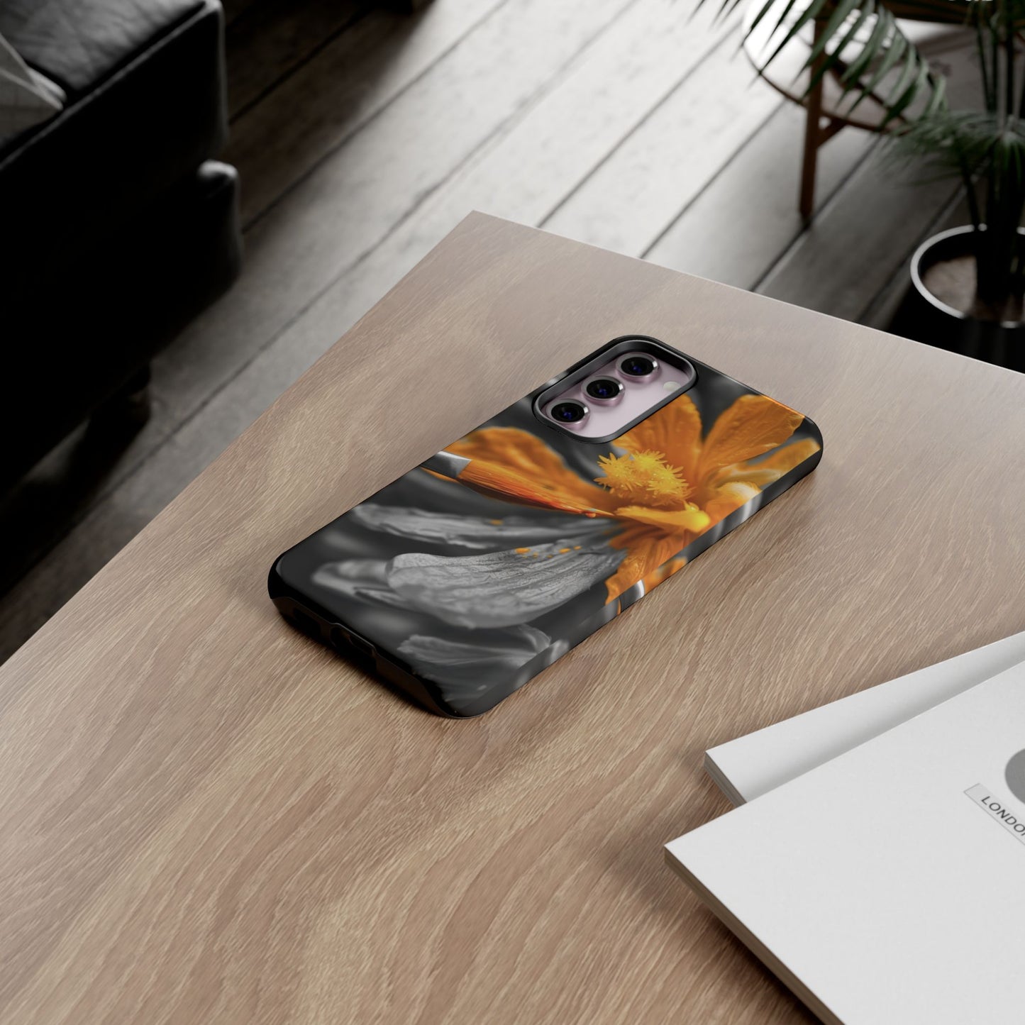 "A stroke of Bloom" Mobile Phone Case