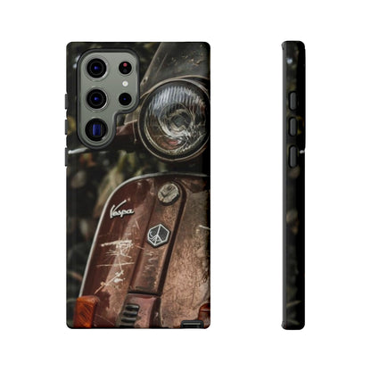 "Vespa. Old Soul, Full Tank" Mobile Phone Case