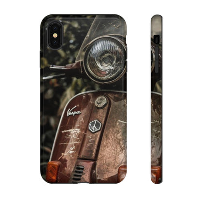 "Vespa. Old Soul, Full Tank" Mobile Phone Case